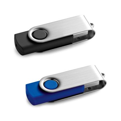 CLAUDIUS 32 GB. 32GB флаш устройство