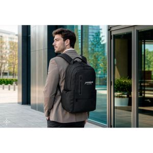BOSTON SOLID. Раница за лаптоп (17") от 150D найлон с 2 подплатени отделения