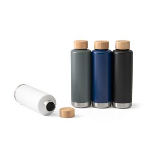NORRE BOTTLE. Вакуумна бутилка от неръждаема стомана (36% рециклирана) с двойна стена 640 mL